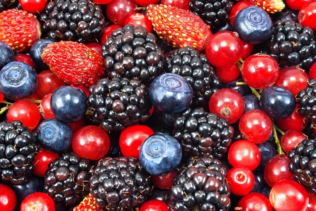 Fruit and Veg Berries shutterstock_113129620